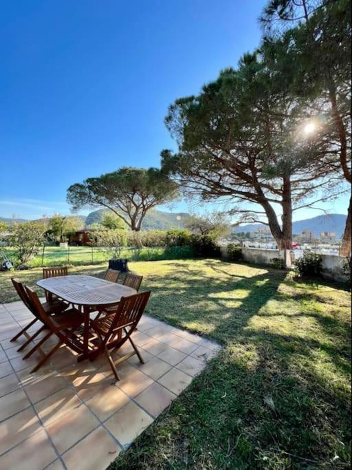 Maison Chaleureuse En Plein Coeur Du Centre Ville Saint-Florent  Eksteriør bilde