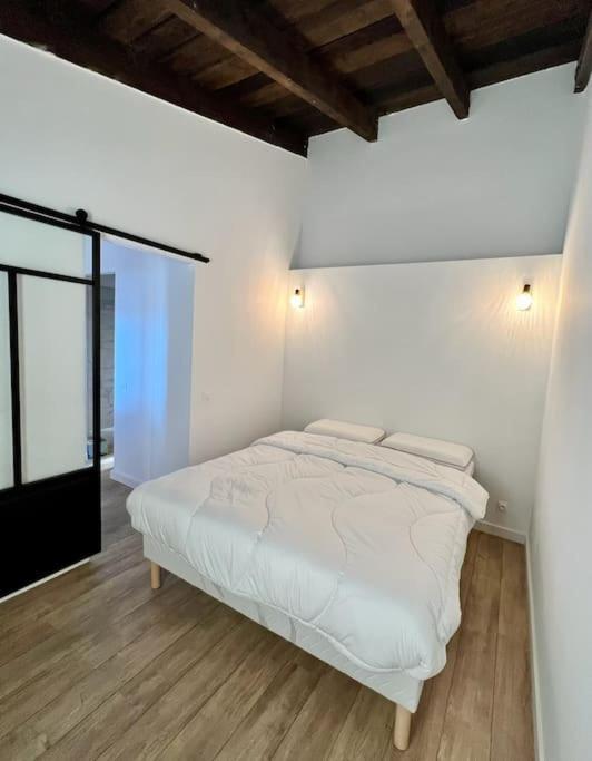 Maison Chaleureuse En Plein Coeur Du Centre Ville Saint-Florent  Eksteriør bilde